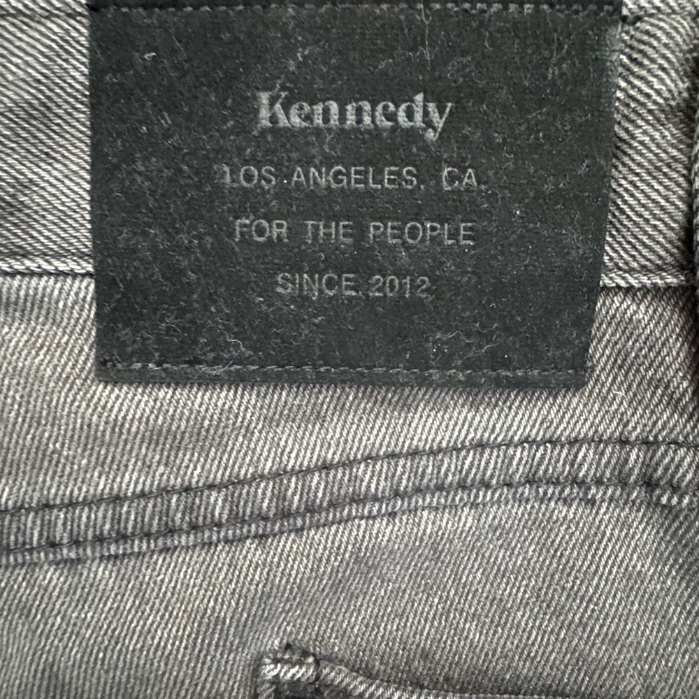 Kennedy men’s wide tapered leg pleated jeans size 36 - Picture 5 of 10